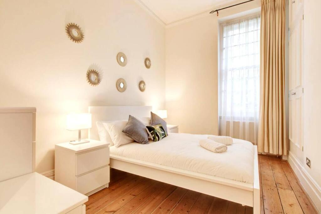 Appartamento Spacious 3 Bedroom West Kensington Near Olympia & Westfield *